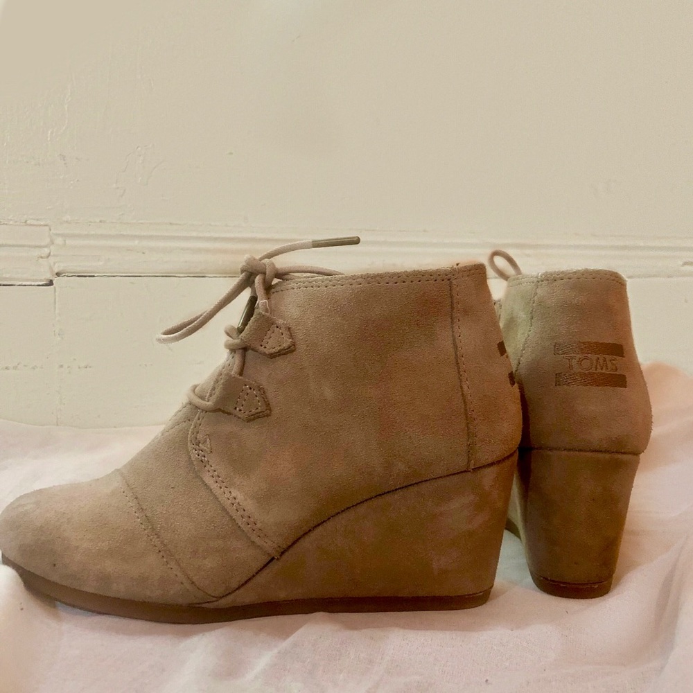 TOM’S Desert Taupe Suede Women’s Kala Booties